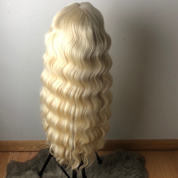 - 💫 ESA 28” BLONDE BODY WAVY LACE FRONT WIG *NEW* - Picture 8 of 12